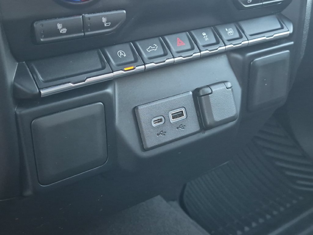 Thumbnail: 2021 Chevrolet Silverado 1500 - 33