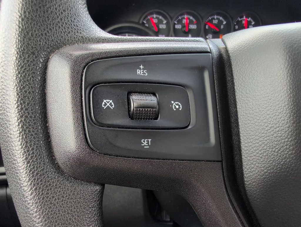 Thumbnail: 2020 Chevrolet Silverado 1500 - 27