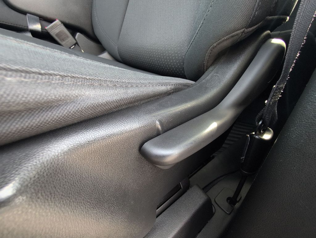 Thumbnail: 2020 Chevrolet Silverado 1500 - 24