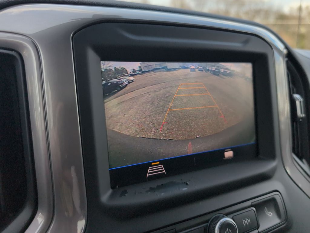 Thumbnail: 2020 Chevrolet Silverado 1500 - 31
