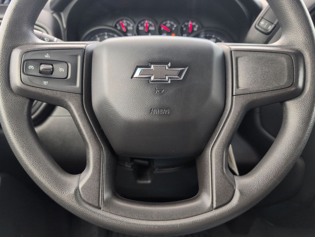 Thumbnail: 2020 Chevrolet Silverado 1500 - 26