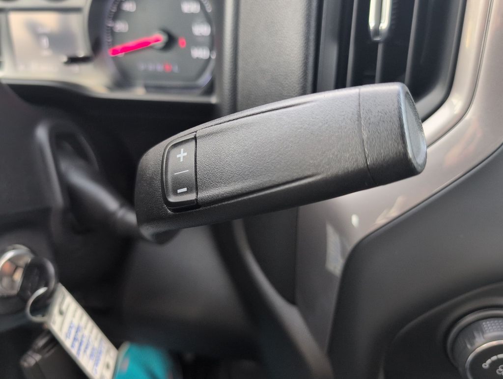 Thumbnail: 2020 Chevrolet Silverado 1500 - 34