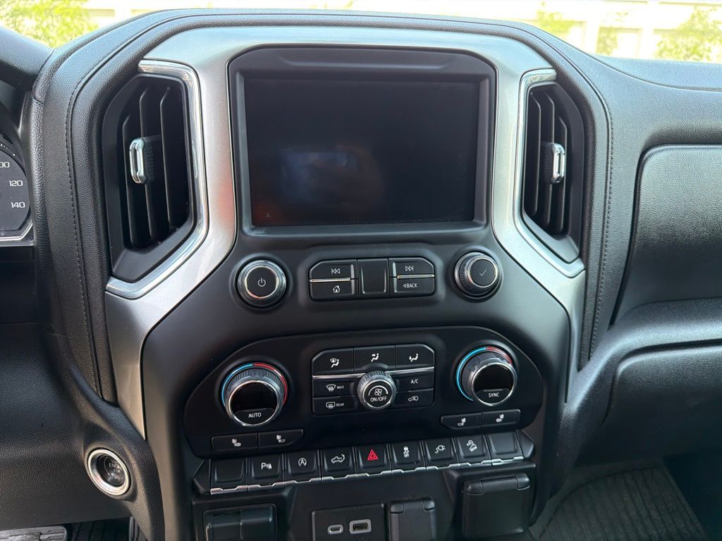 Thumbnail: 2021 Chevrolet Silverado 1500 - 8