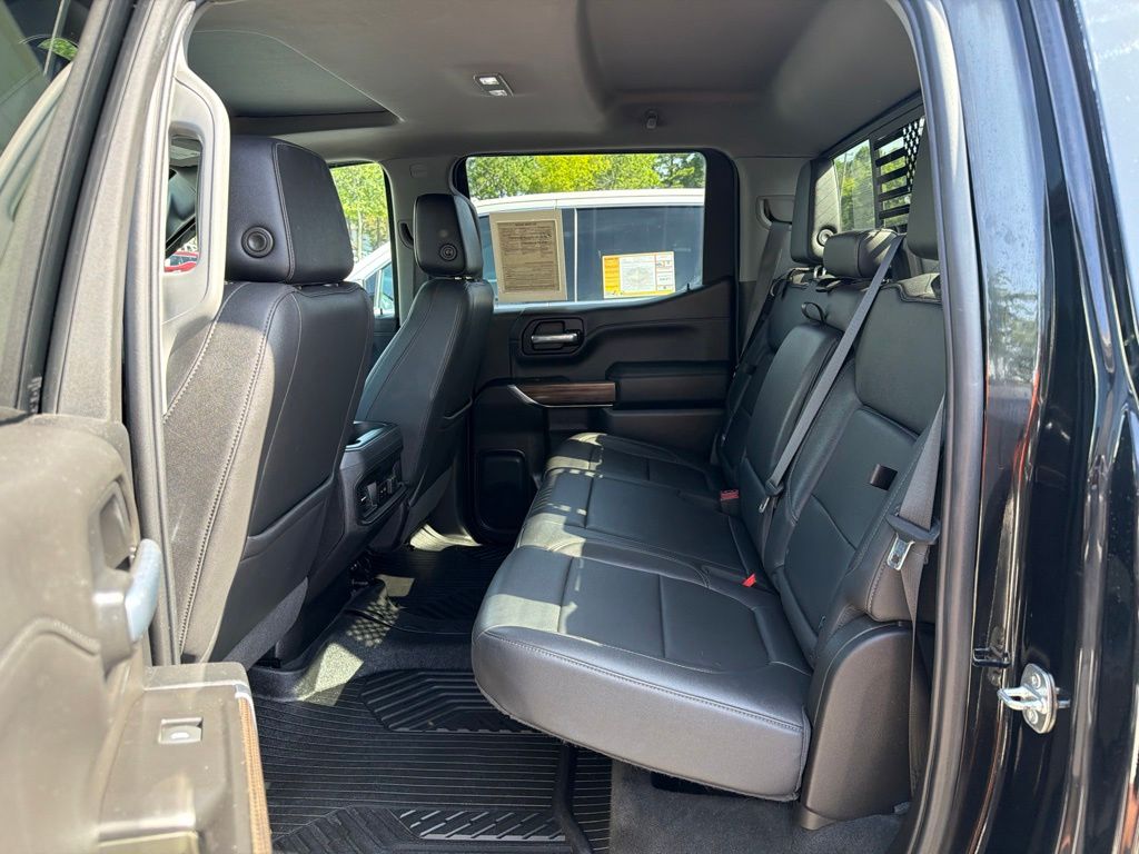 Thumbnail: 2021 Chevrolet Silverado 1500 - 16