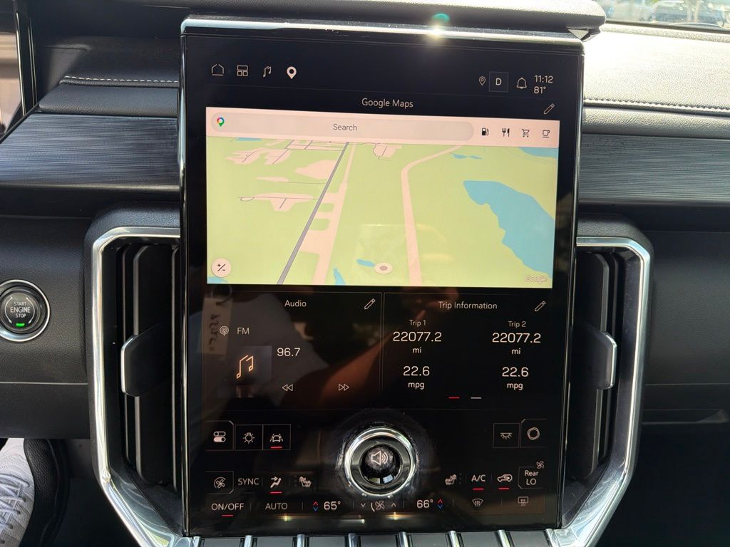 Thumbnail: 2025 GMC Acadia - 15