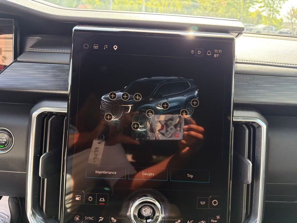 Thumbnail: 2025 GMC Acadia - 14