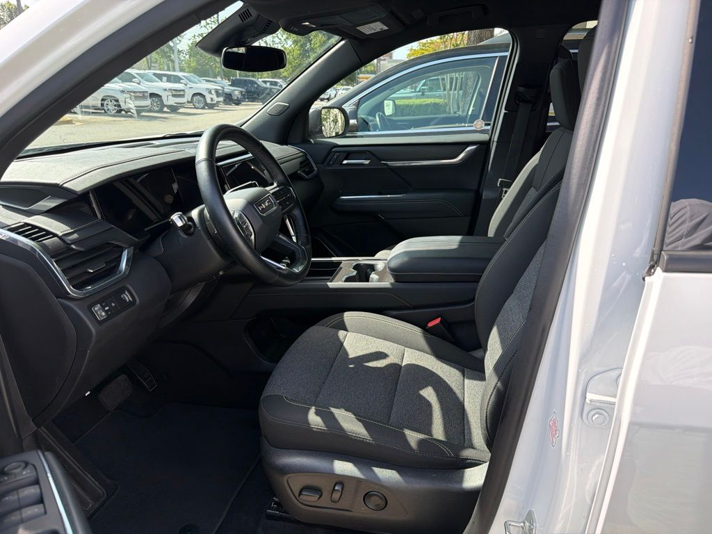 Thumbnail: 2025 GMC Acadia - 6