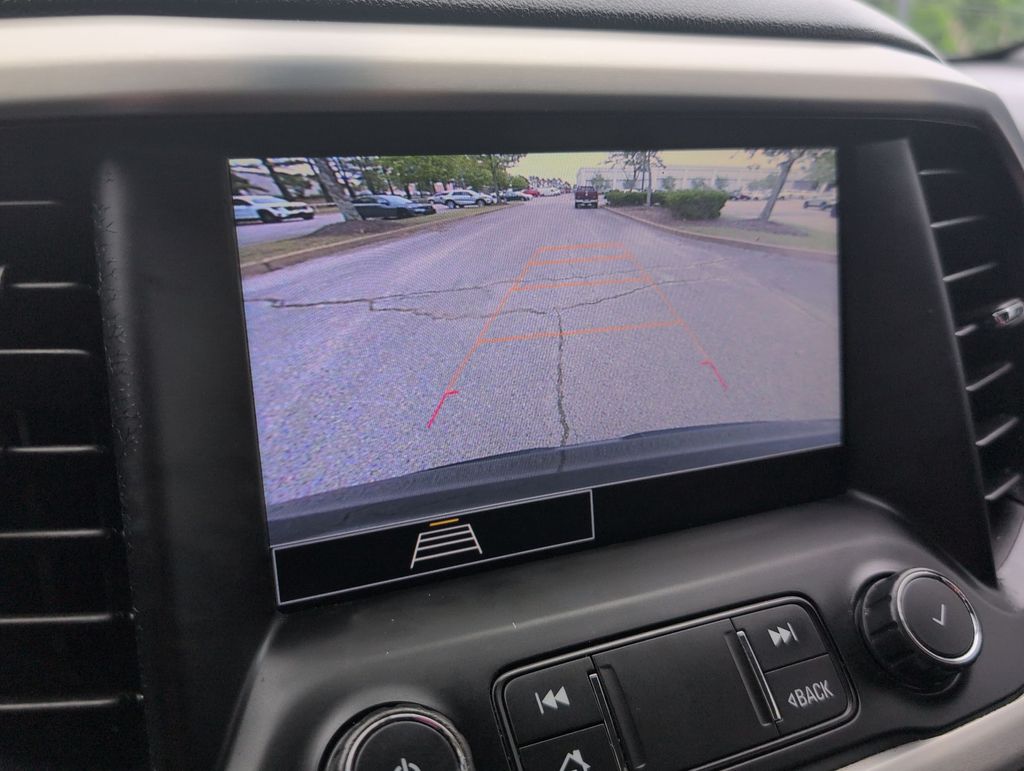 Thumbnail: 2021 GMC Acadia - 31