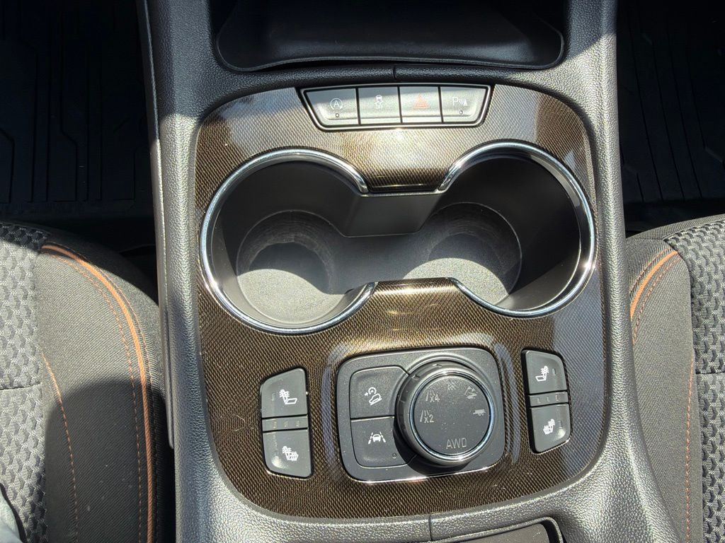 Thumbnail: 2021 GMC Acadia - 8