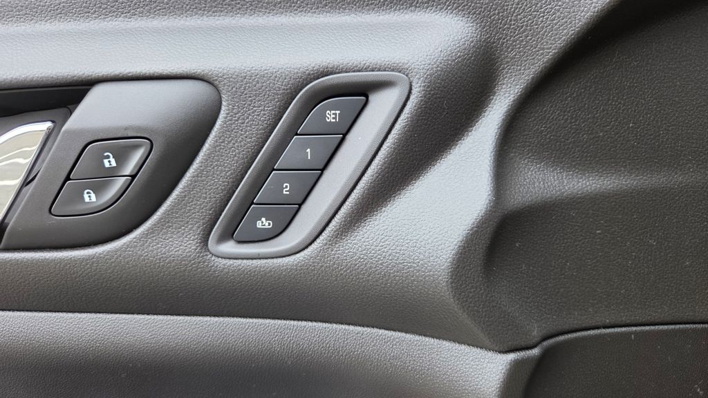 Thumbnail: 2022 GMC Acadia - 11