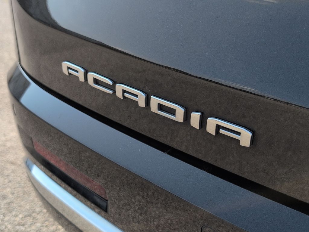 Thumbnail: 2023 GMC Acadia - 24