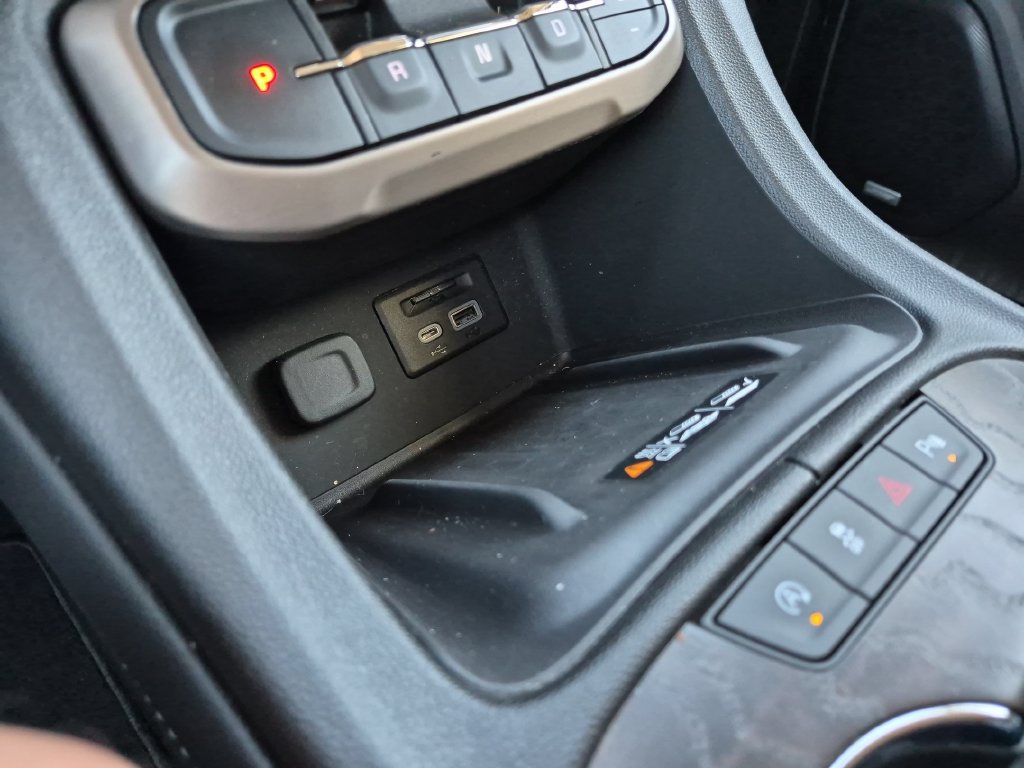 Thumbnail: 2023 GMC Acadia - 38