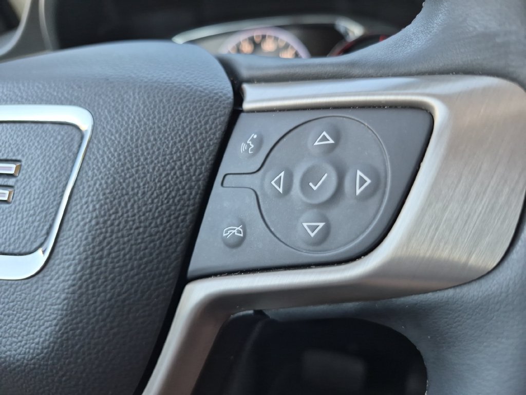 Thumbnail: 2023 GMC Acadia - 33