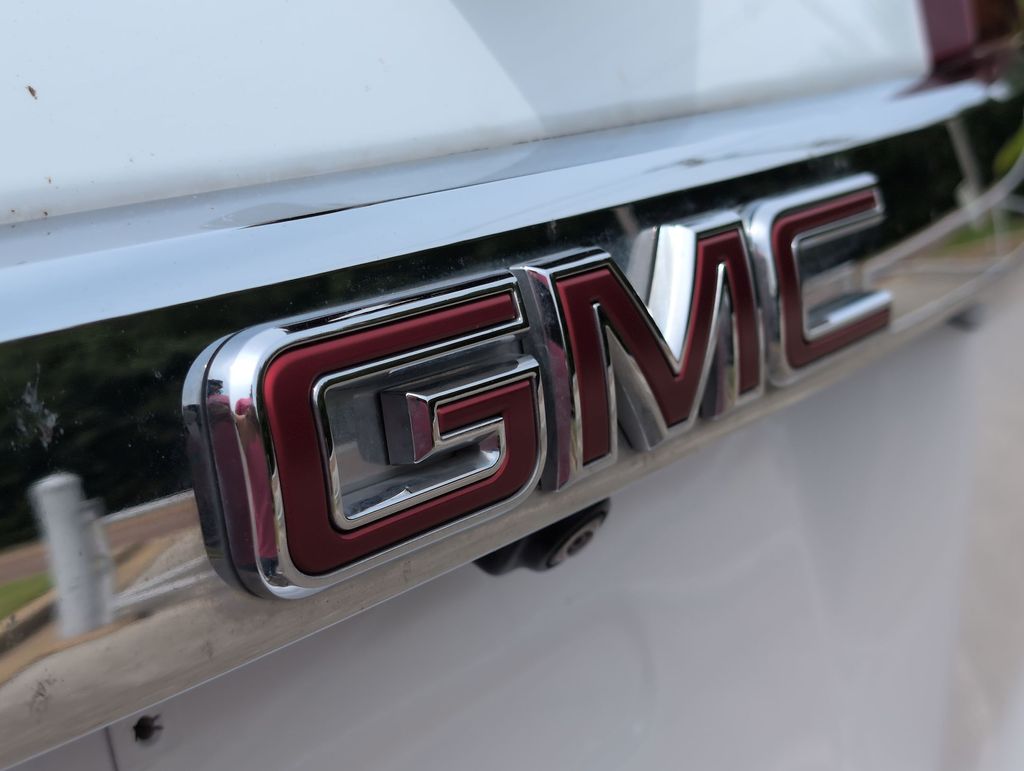 Thumbnail: 2023 GMC Acadia - 26