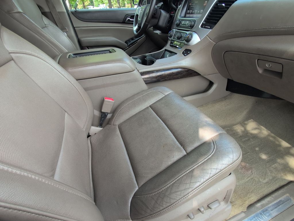 Thumbnail: 2016 GMC Yukon XL - 26