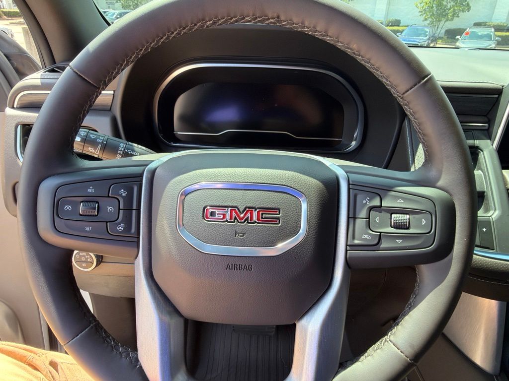 Thumbnail: 2024 GMC Yukon - 18