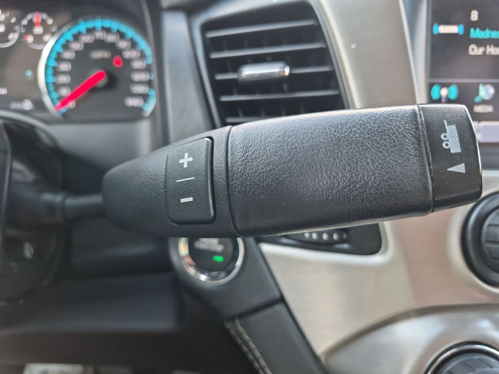 Thumbnail: 2020 GMC Yukon - 38