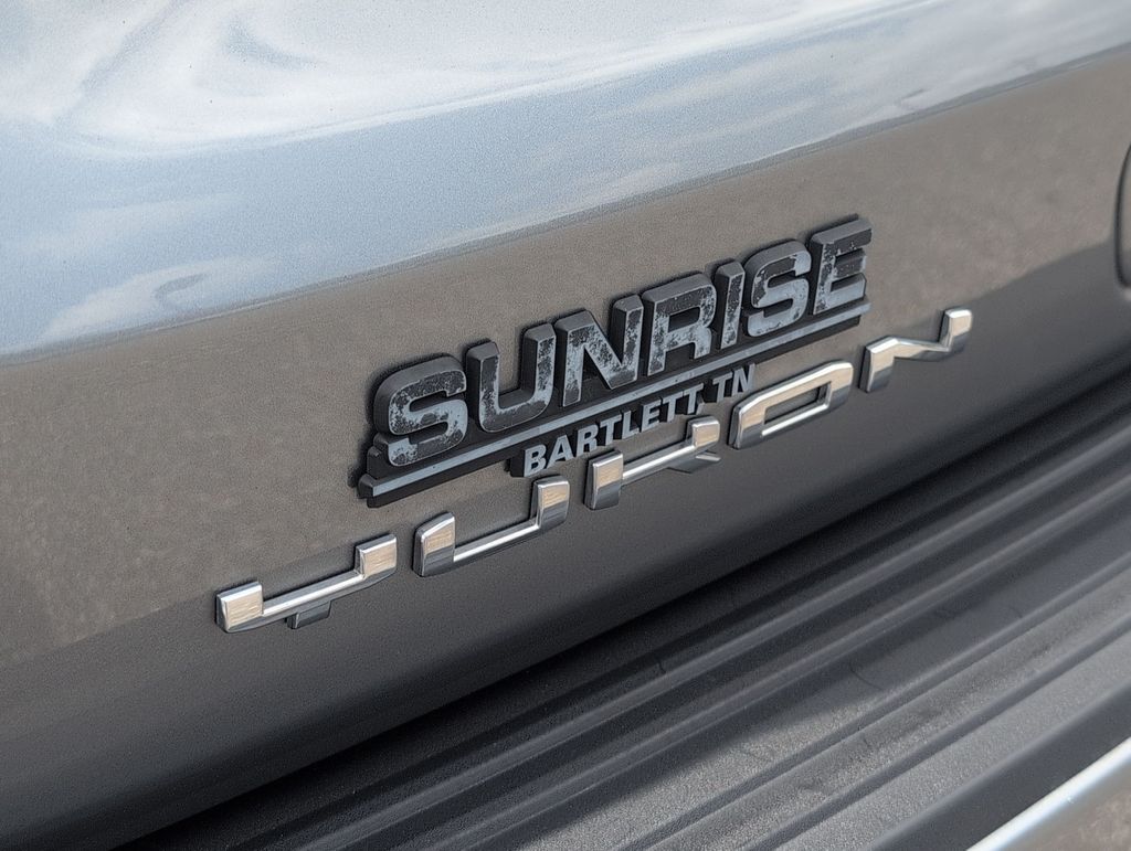 Thumbnail: 2023 GMC Yukon - 24