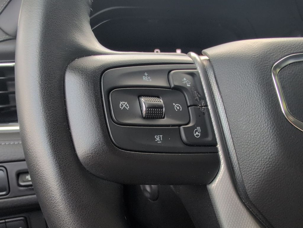Thumbnail: 2023 GMC Yukon - 28