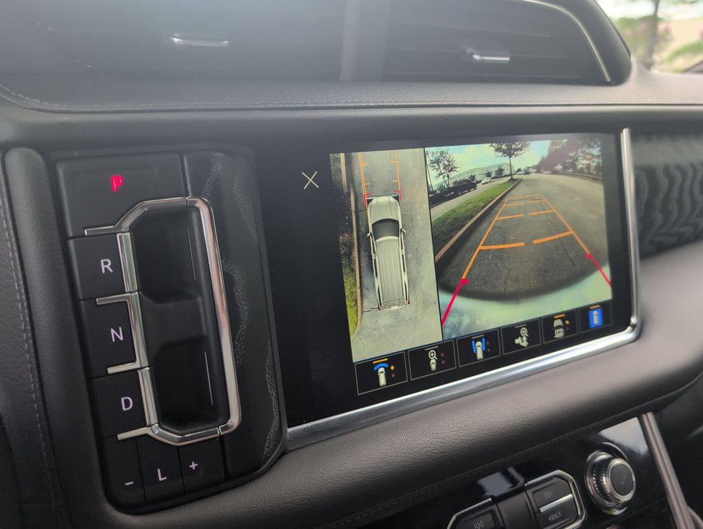 Thumbnail: 2023 GMC Yukon - 32