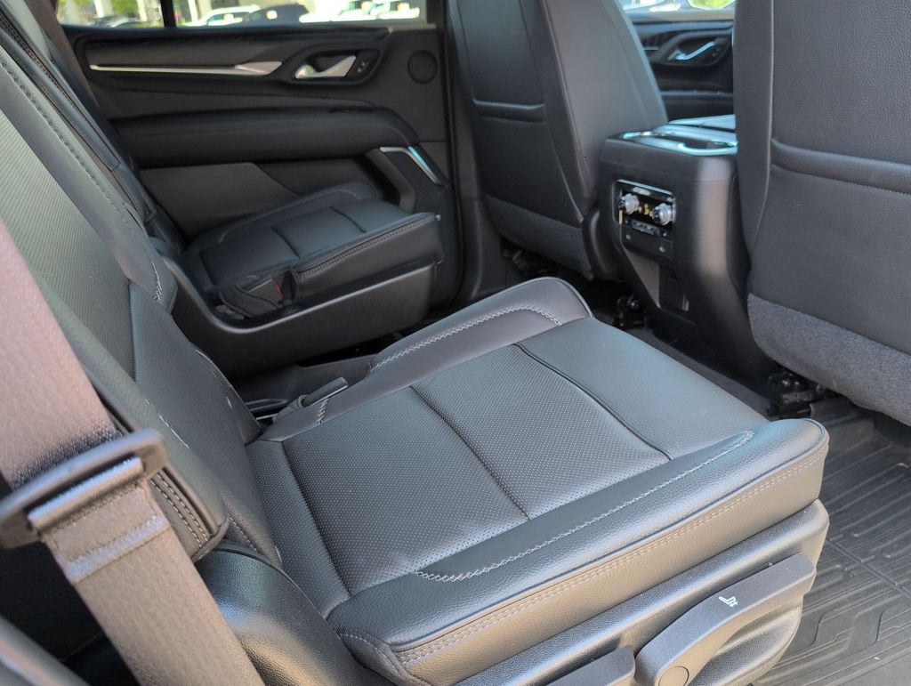 Thumbnail: 2021 GMC Yukon - 28