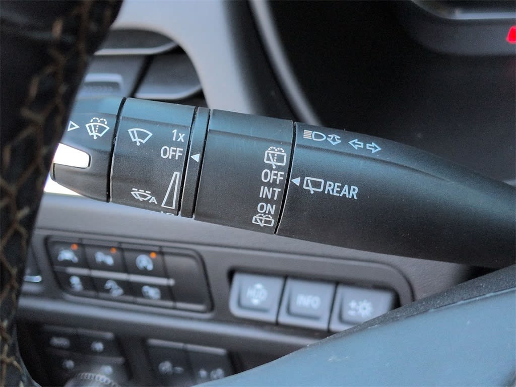 Thumbnail: 2024 GMC Yukon XL - 15