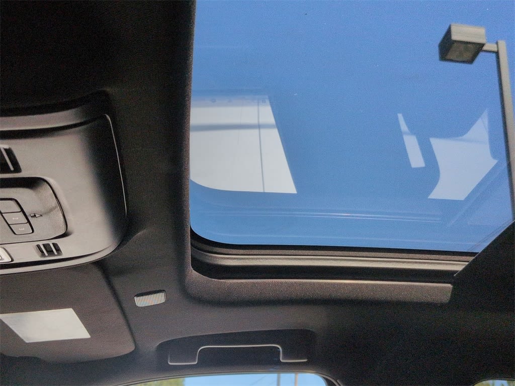 Thumbnail: 2024 GMC Yukon XL - 26