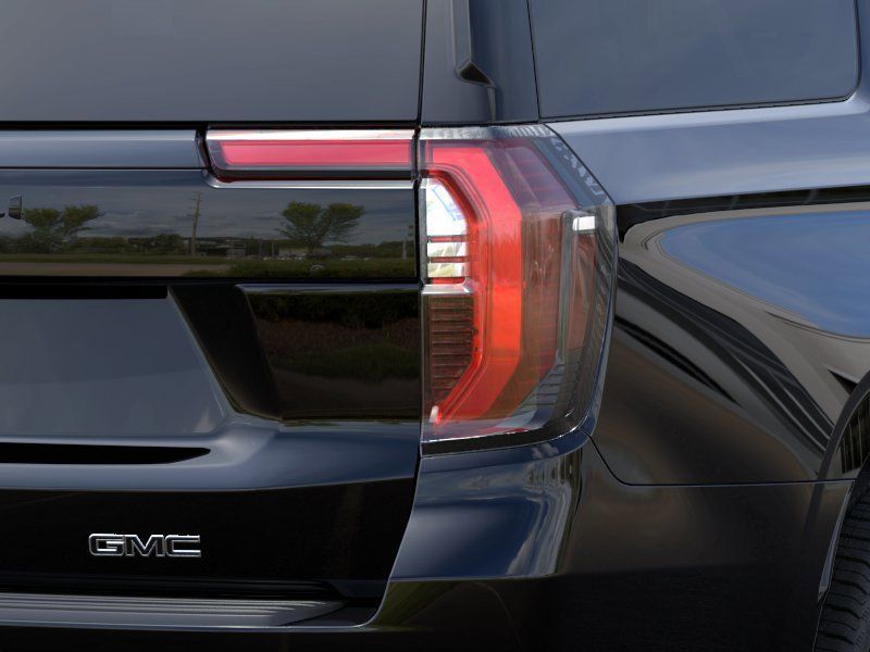 Thumbnail: 2026 GMC Yukon XL - 17