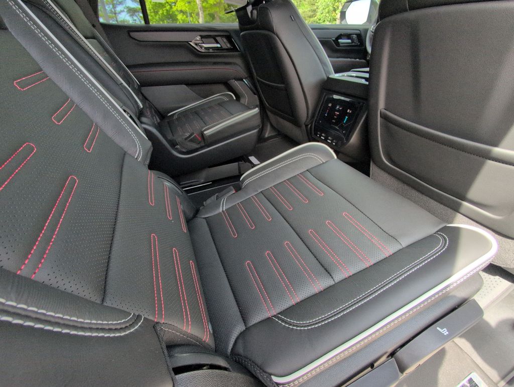 Thumbnail: 2026 GMC Yukon - 28