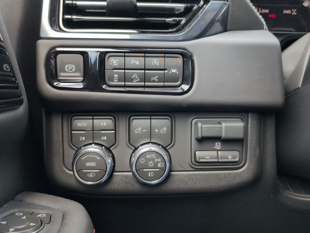 Thumbnail: 2026 GMC Yukon - 33