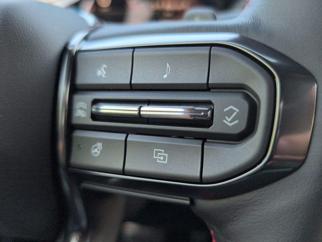 Thumbnail: 2026 GMC Yukon XL - 31