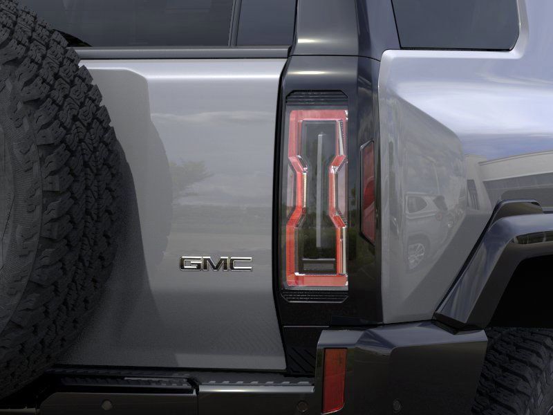 Thumbnail: 2026 GMC Hummer EV - 8