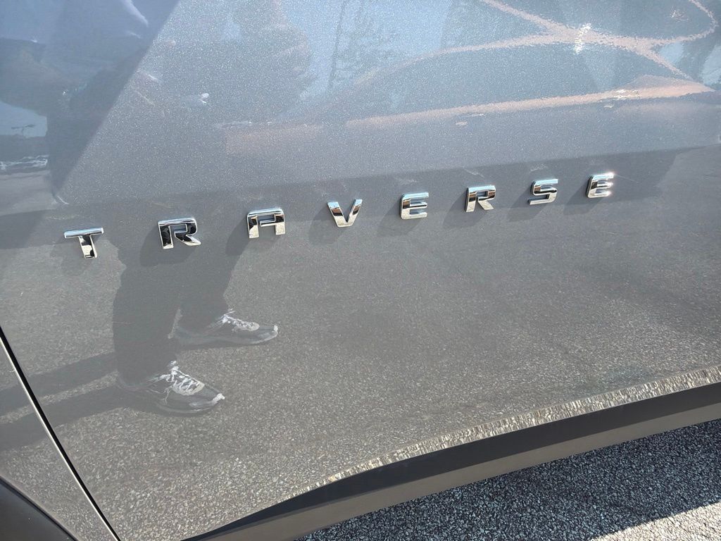 Thumbnail: 2023 Chevrolet Traverse - 6