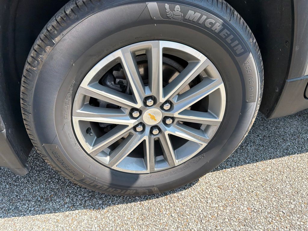 Thumbnail: 2023 Chevrolet Traverse - 7