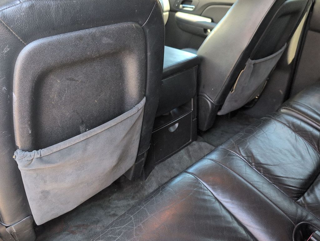 Thumbnail: 2008 Chevrolet Tahoe - 13