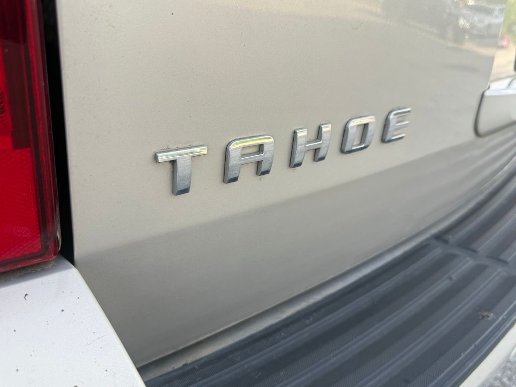 Thumbnail: 2007 Chevrolet Tahoe - 15