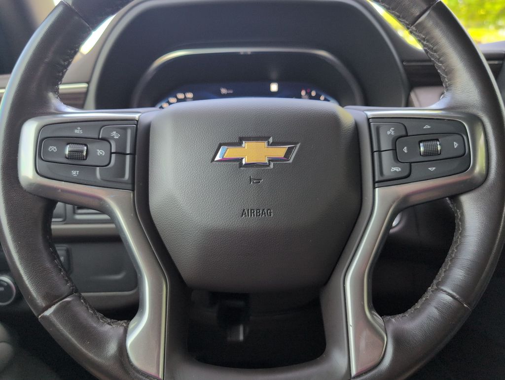 Thumbnail: 2023 Chevrolet Suburban - 28