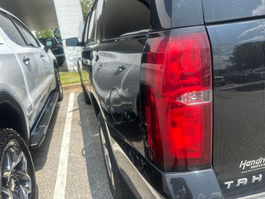 Thumbnail: 2017 Chevrolet Tahoe - 18