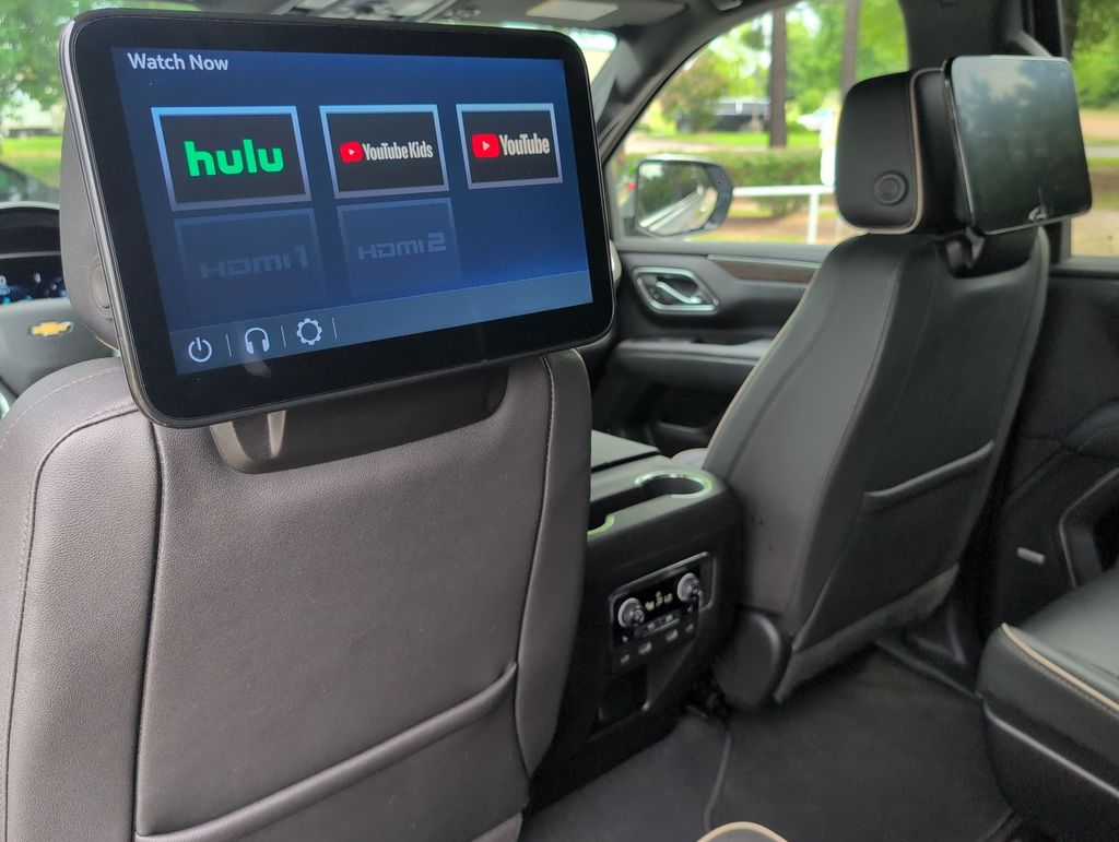 Thumbnail: 2023 Chevrolet Suburban - 11