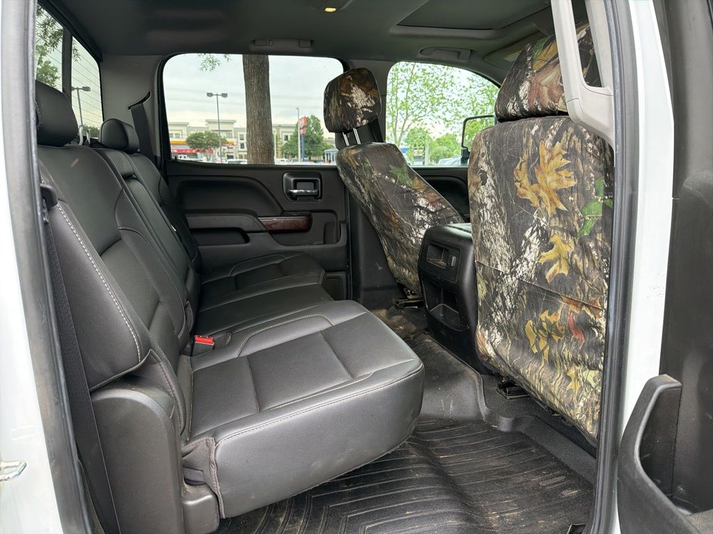 Thumbnail: 2019 GMC Sierra 2500 - 9