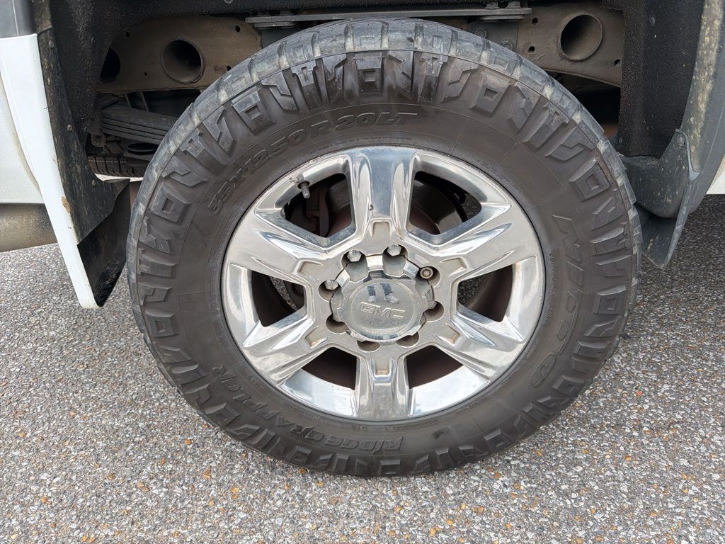 Thumbnail: 2019 GMC Sierra 2500 - 16