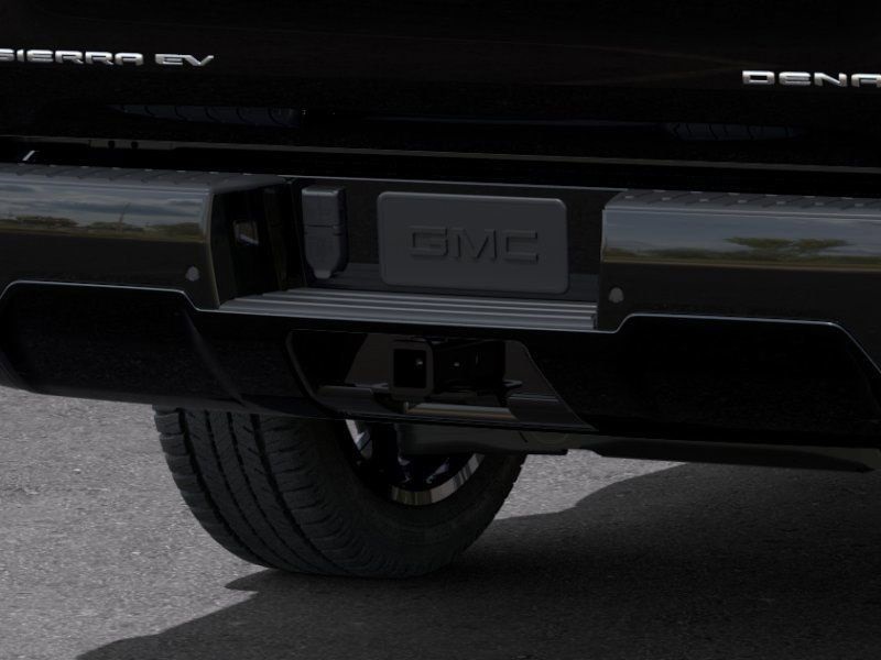 2025 GMC Sierra EV Denali 17