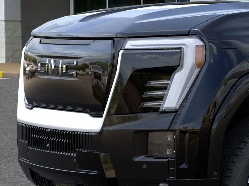 2025 GMC Sierra EV Denali 16