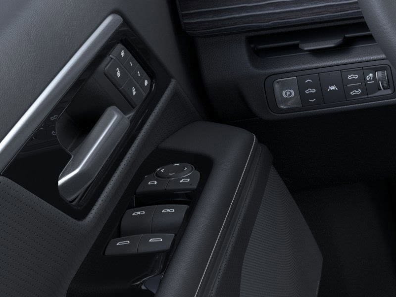 2025 GMC Sierra EV Denali 9