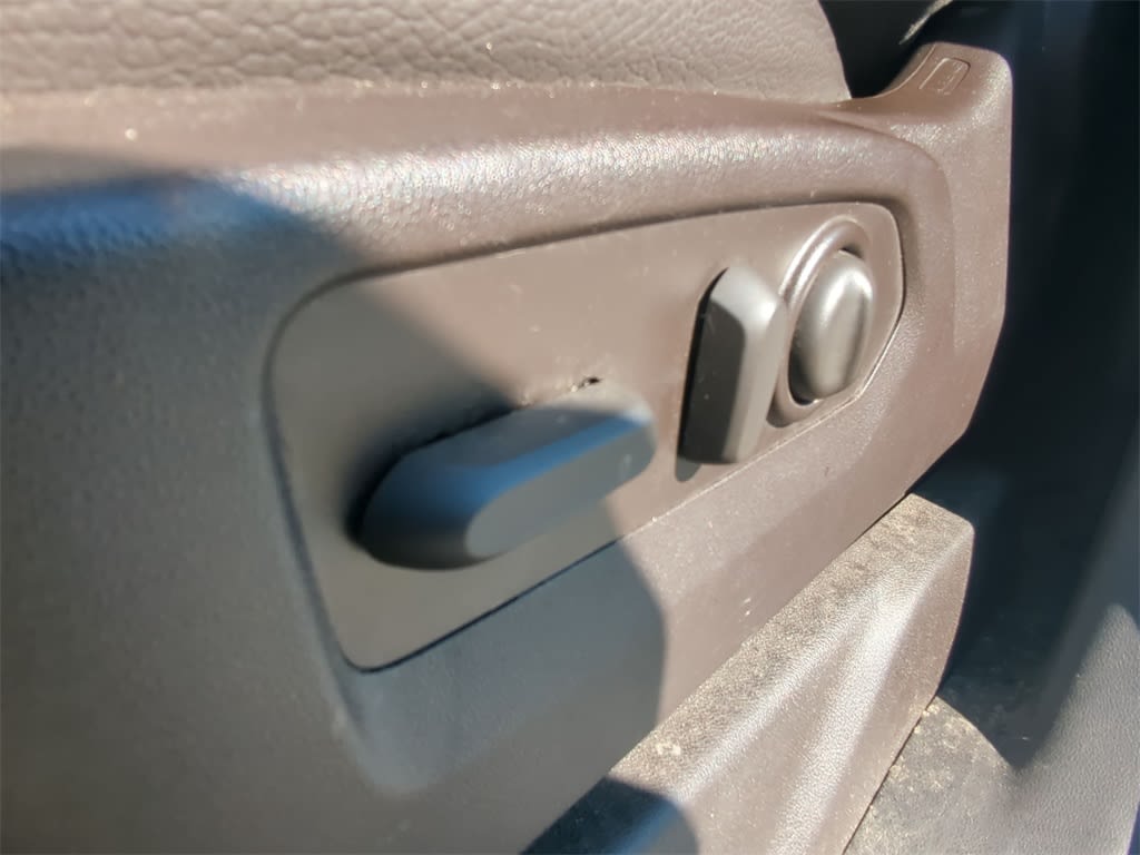 Thumbnail: 2021 GMC Sierra 2500 - 25