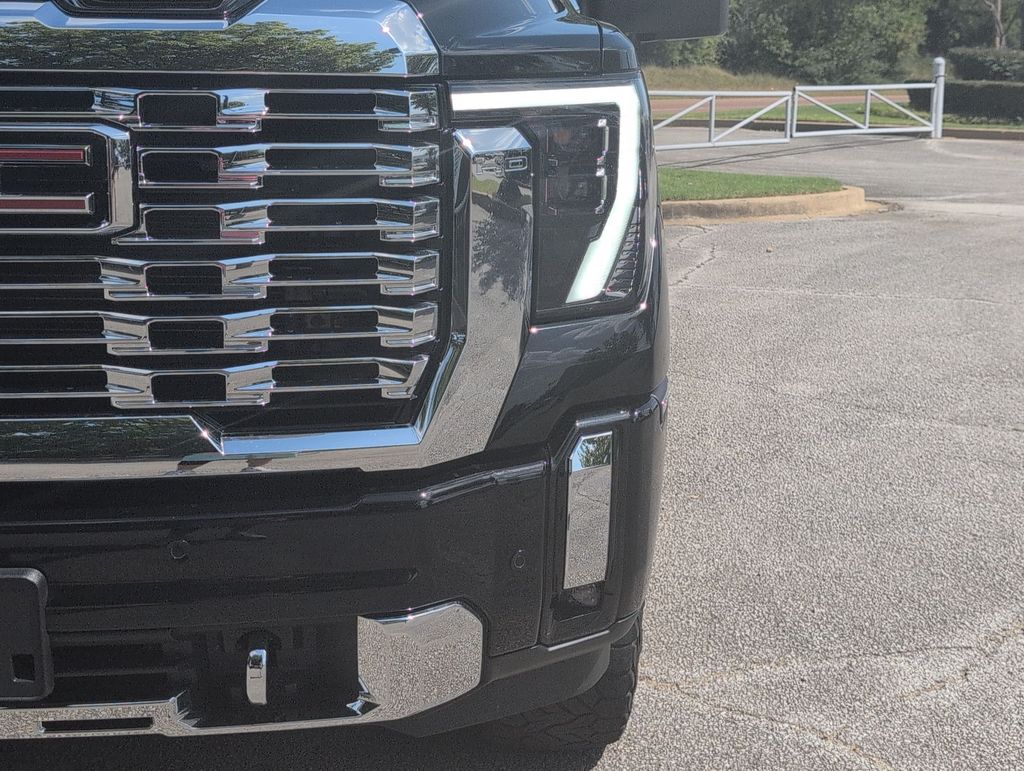 Thumbnail: 2024 GMC Sierra 2500 - 22