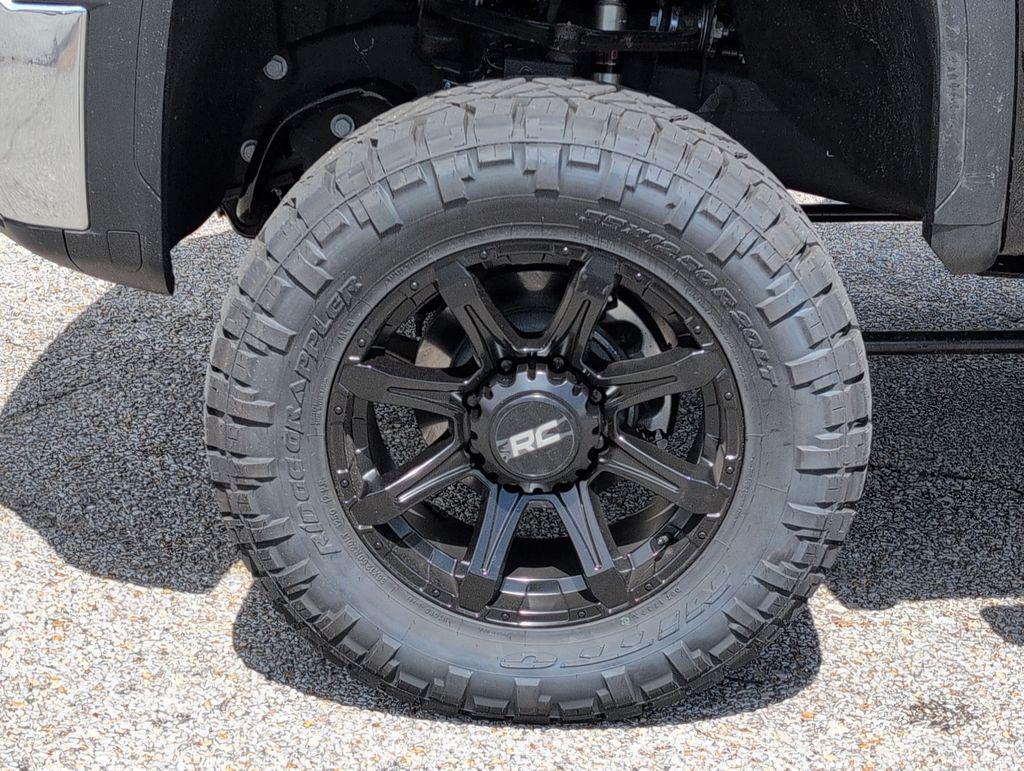2026 GMC Sierra 2500HD SLT - Photo 8
