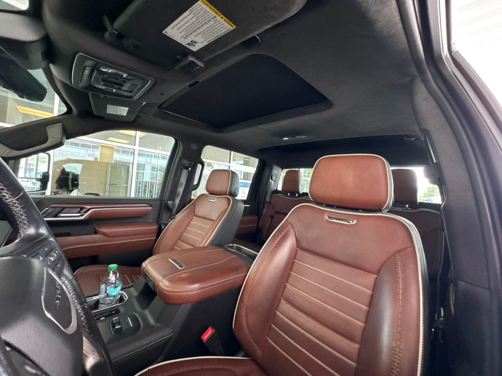 Thumbnail: 2025 GMC Sierra 2500 - 9