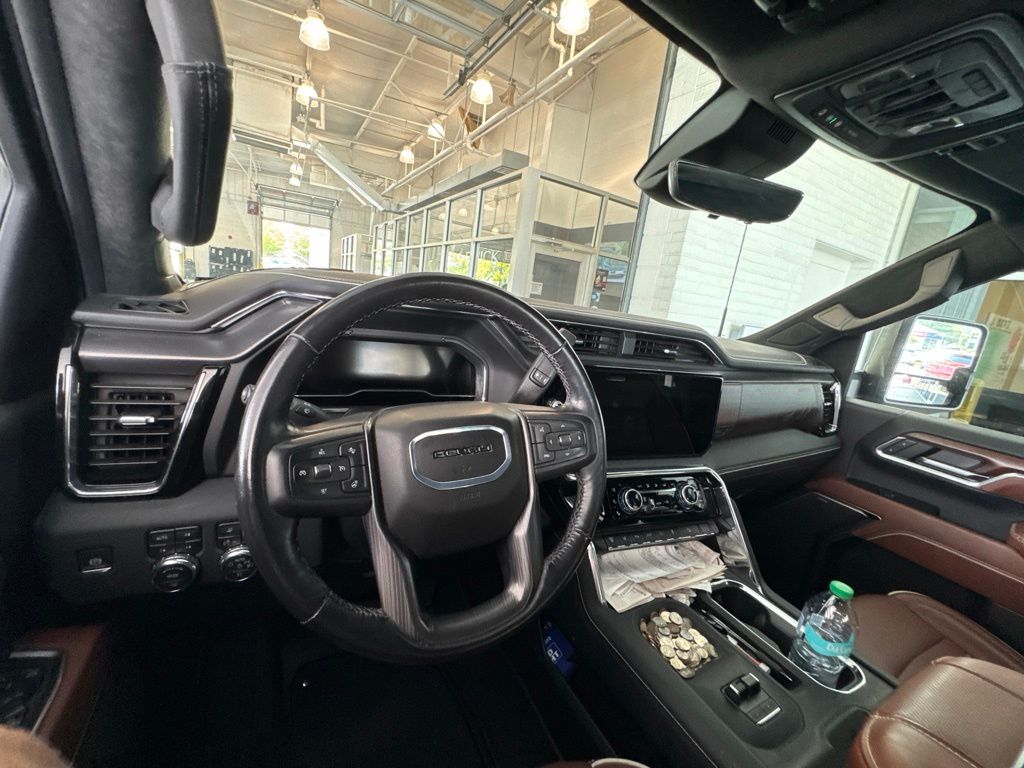 Thumbnail: 2025 GMC Sierra 2500 - 7