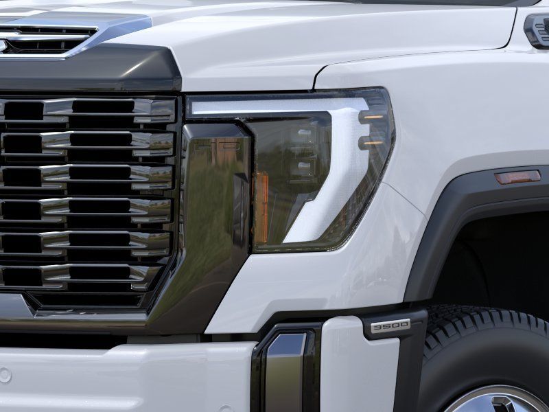 Thumbnail: 2026 GMC Sierra 3500 - 17